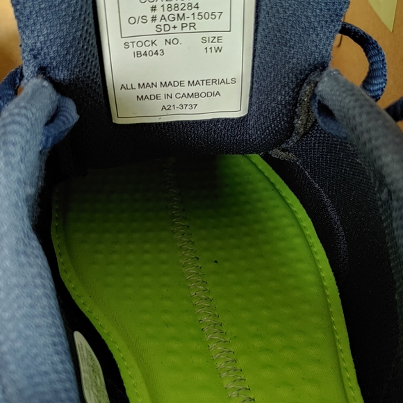 Safety shoes - Picture 3 of 5